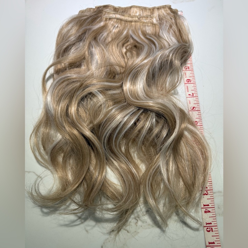 HAIR, Qty 4, 16” Wavy Clip or Halo Extensions, Blonde/Platinum - Picture 1 of 10